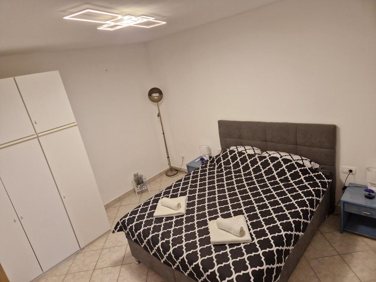 Apartman"Petra" Krk Town Exterior photo